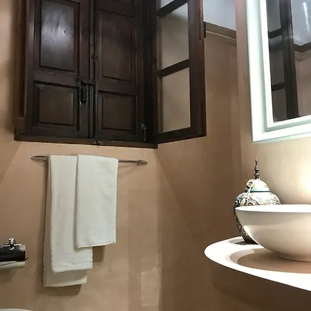 Saint Artemios And Oriental 招待所 4*