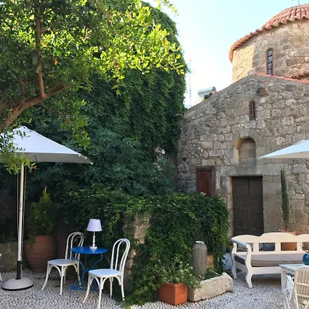 Pensjonat Saint Artemios And Oriental 4*