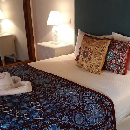 Pensjonat Saint Artemios And Oriental 4*