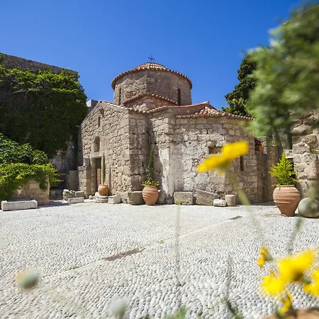 Saint Artemios And Oriental Pensjonat