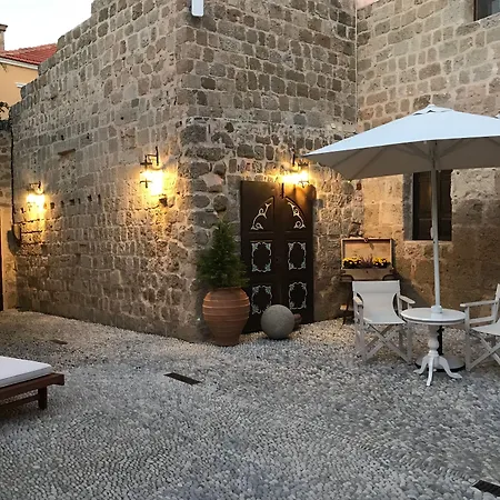 Saint Artemios And Oriental Πανσιόν 4*
