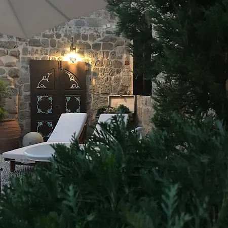Saint Artemios And Oriental Πανσιόν 4*